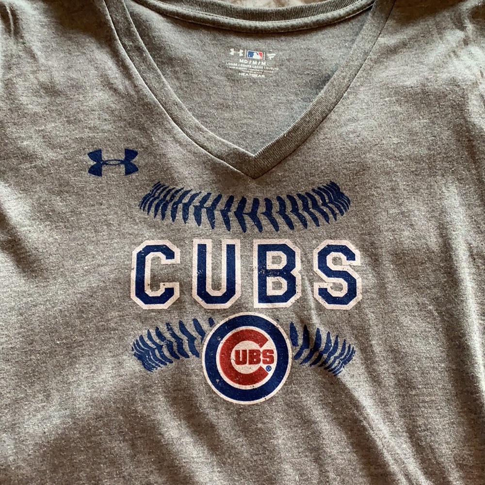 UA Cubs shirt grey